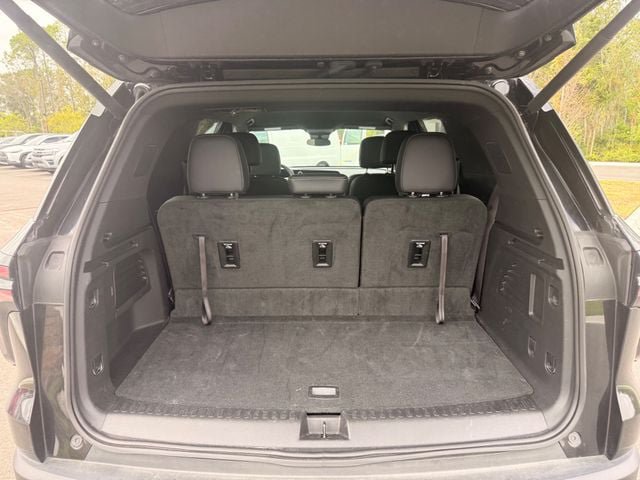 Used 2026 Chevrolet Traverse LT AWD/4WD image 19