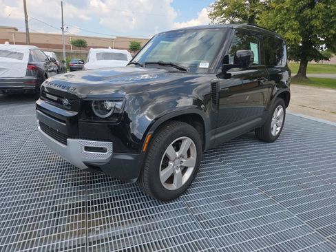 Used 2025 Land Rover Defender 90 S AWD/4WD image 1