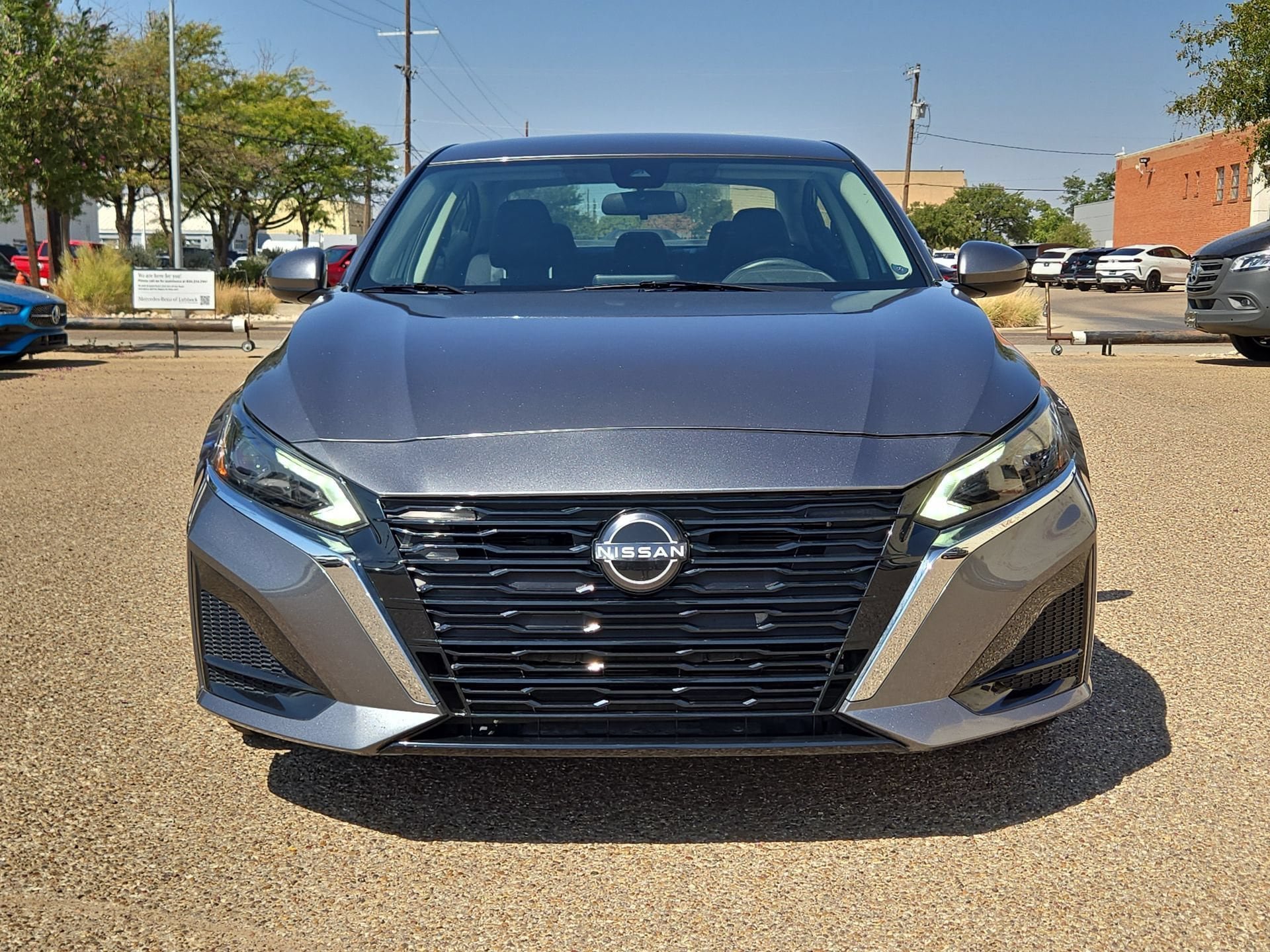 Used 2023 Nissan Altima 2.5 SV FWD image 10