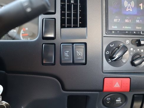 New 2024 Chevrolet Low Cab Forward RWD image 27