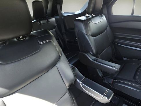 Used 2020 Ford Explorer ST AWD/4WD image 35