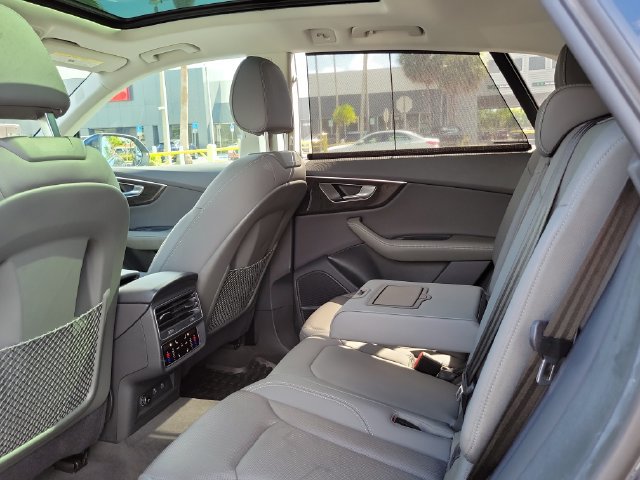 Used 2023 Audi Q8 Premium Plus AWD/4WD image 13