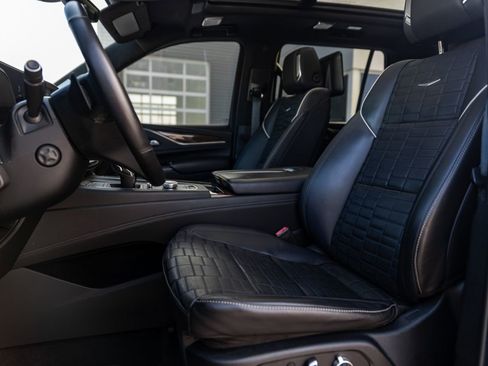 Used 2021 Cadillac Escalade Sport Platinum image 11