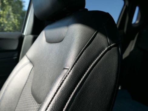 Used 2025 Jeep Compass Latitude w/ Convenience Group image 10