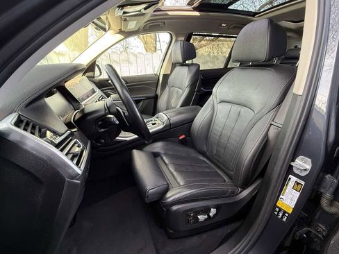 Used 2019 BMW X7 xDrive50i w/ Premium Package image 4