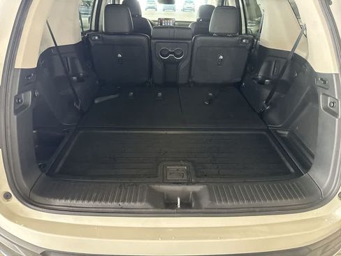 Used 2023 Honda Pilot Touring image 24