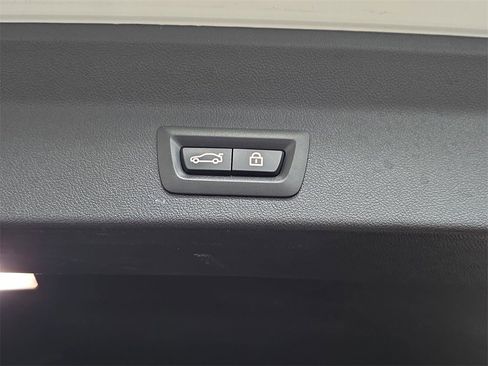 Used 2018 BMW X3 M40i image 16