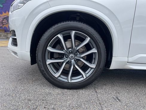 Used 2016 Volvo XC90 T6 Momentum AWD/4WD image 9
