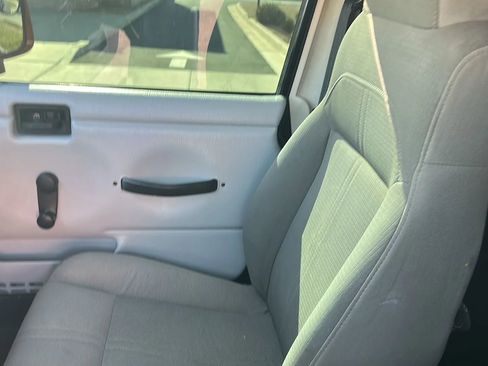 Used 2003 Jeep Wrangler Sahara image 9