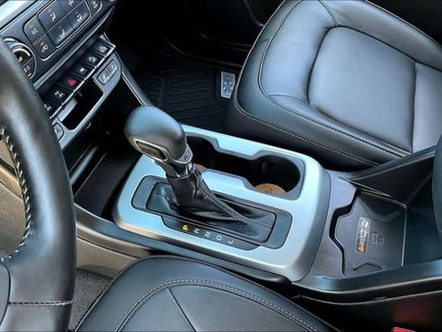 Used 2022 Chevrolet Colorado ZR2 AWD/4WD image 18