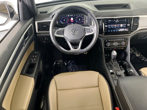 Used 2023 Volkswagen Atlas Cross Sport SEL image 22