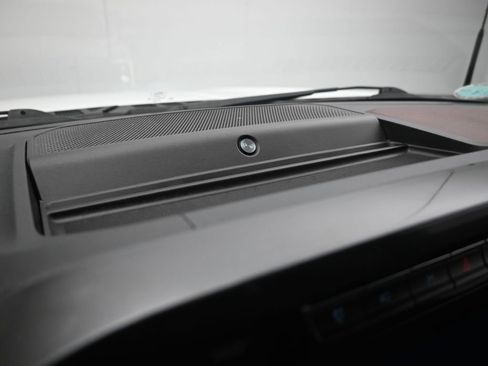 Certified 2022 Ford F150 Lariat w/ Equipment Group 502A High image 20