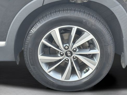 Used 2020 Hyundai Santa Fe SEL w/ Convenience + Premium Package FWD image 25