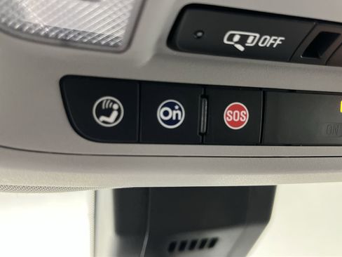 Used 2020 GMC Terrain SLT w/ Preferred Package image 26