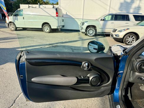 Used 2014 MINI Cooper 2-Door Hardtop image 9