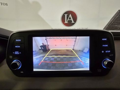 Used 2020 Hyundai Santa Fe SEL w/ Convenience + Premium Package image 15