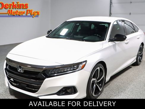 Used 2022 Honda Accord Sport image 1