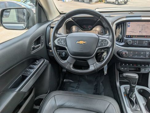 Used 2021 Chevrolet Colorado ZR2 w/ ZR2 Dusk Special Edition AWD/4WD image 17