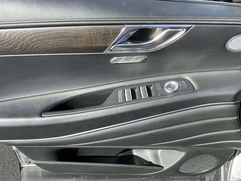 Used 2024 Genesis GV80 2.5T AWD/4WD image 18