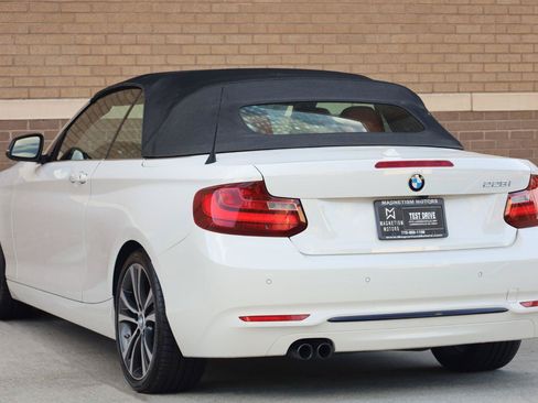 Used 2015 BMW 228i Convertible RWD image 18