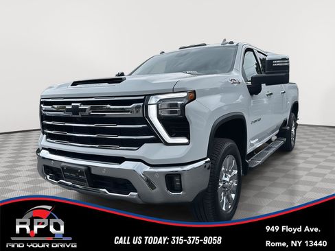 Used 2024 Chevrolet Silverado 2500 LTZ w/ LTZ Convenience Package AWD/4WD image 1