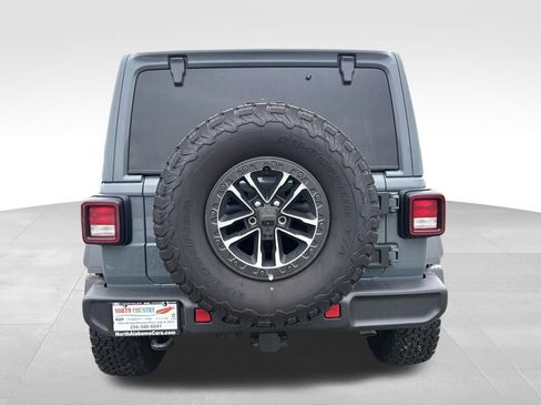 Used 2025 Jeep Wrangler Willys image 7