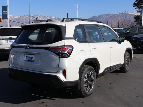 Used 2025 Subaru Forester image 3