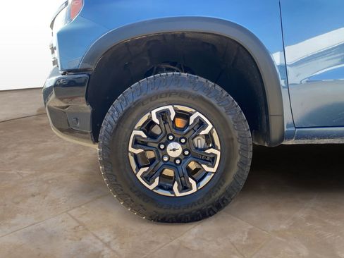 Used 2024 Chevrolet Silverado 1500 ZR2 w/ Technology Package image 31
