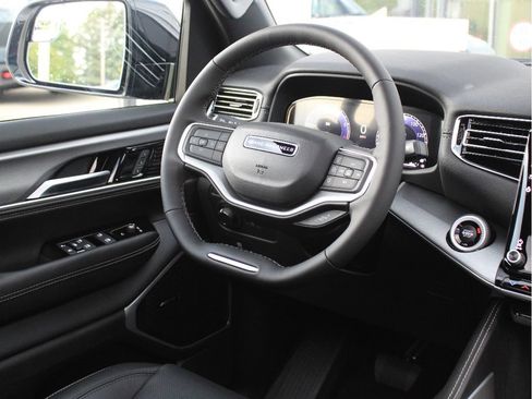 New 2026 Jeep Grand Wagoneer 4WD w/ Premium Group I image 14