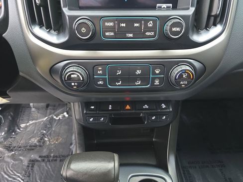 Certified 2015 Chevrolet Colorado Z71 image 17