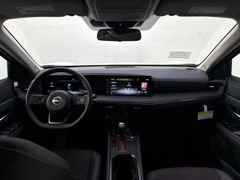New 2025 Nissan Kicks SR image 23