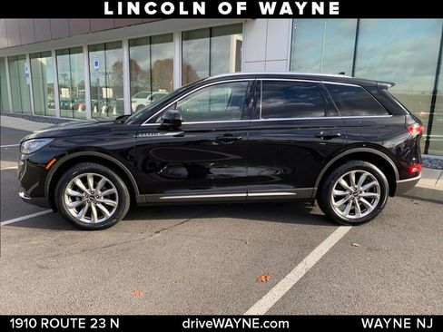 Certified 2022 Lincoln Corsair AWD w/ Premium Package image 2