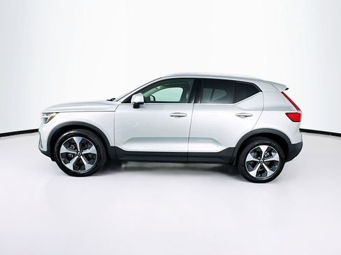 Used 2023 Volvo XC40 B5 Plus w/ Driver Assist Package AWD/4WD image 6
