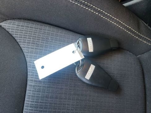 Used 2015 Jeep Cherokee Latitude image 31