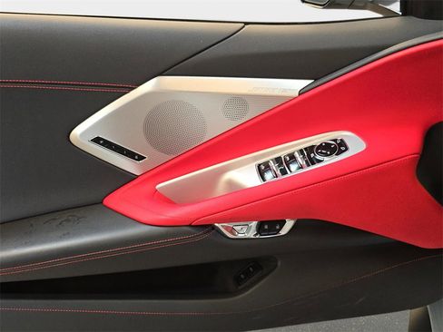 Used 2022 Chevrolet Corvette Stingray image 19
