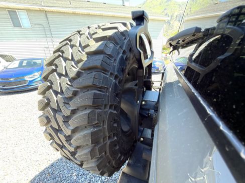 Used 2019 Jeep Wrangler Unlimited Sport AWD/4WD image 14