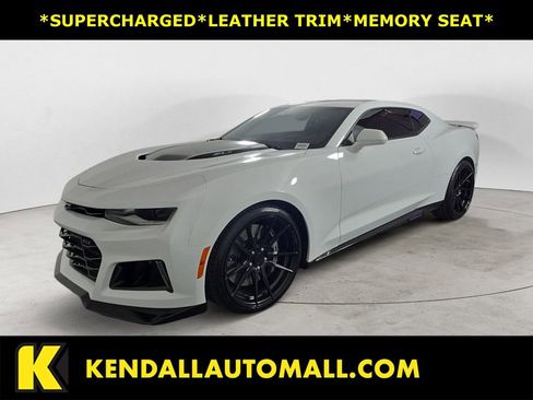 Used 2022 Chevrolet Camaro ZL1 RWD image 1