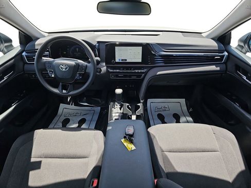 Used 2026 Toyota Camry LE FWD image 13