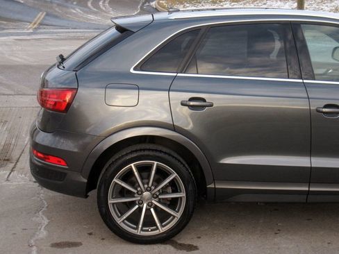 Used 2018 Audi Q3 2.0T Premium Plus w/ Premium Plus Package image 11