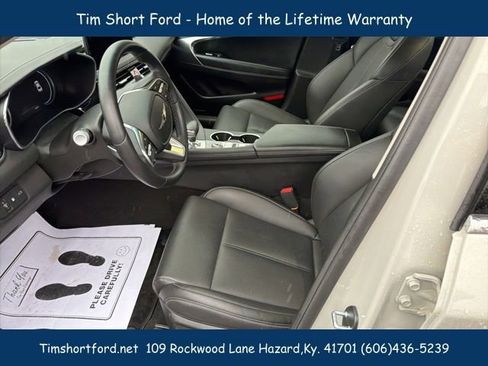 Used 2025 Genesis G70 2.5T image 8