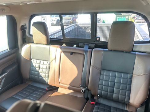 Used 2019 Nissan Titan Platinum Reserve AWD/4WD image 20