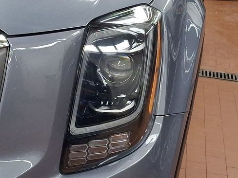 Used 2021 Kia Telluride LX image 7