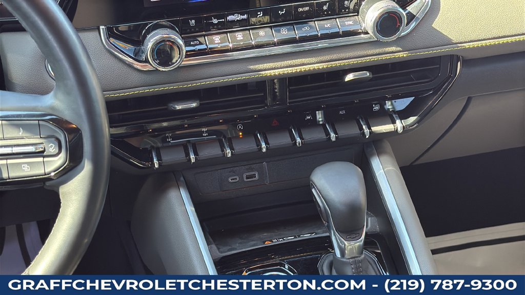 Used 2025 Chevrolet Colorado ZR2 AWD/4WD image 43