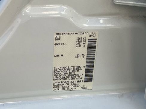 Used 2023 Nissan Altima 2.5 SR w/ SR Premium Package image 35