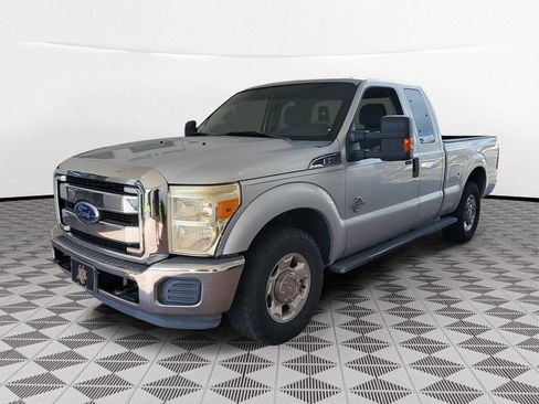 Used 2011 Ford F250 XLT w/ XLT Interior Pkg RWD image 3