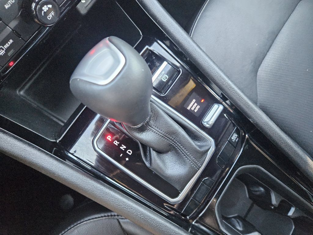 Used 2023 Jeep Compass Limited w/ Sun and Sound Group AWD/4WD image 19