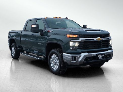 Used 2025 Chevrolet Silverado 3500 LT w/ All Star Edition image 7