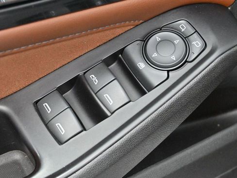 Used 2019 Chevrolet Traverse High Country w/ LPO, Floor Liner Package AWD/4WD image 15