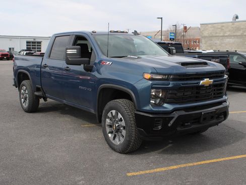 New 2026 Chevrolet Silverado 2500 Custom w/ Custom Value Package AWD/4WD image 3