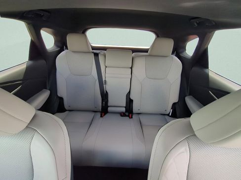 Used 2023 Lexus RX 350 Premium w/ Cold Area Package FWD image 10
